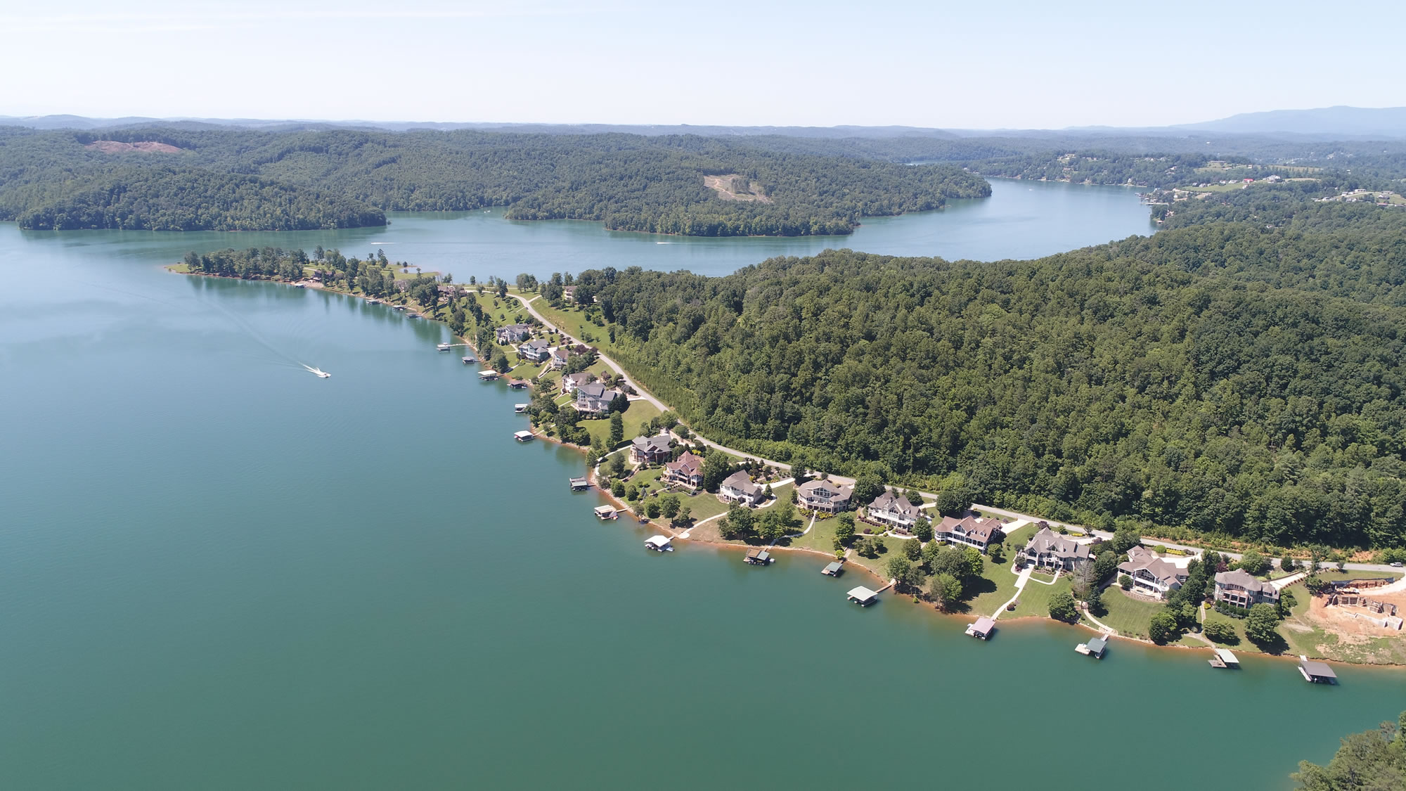 The Peninsula on Norris Lake, TN Lakefront and lake view lots available